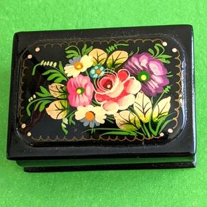 ♥️NWOT ANTIQUE HAND PAINTED WOODED BLACK 🖤 LACQUER JEWELRY BOX